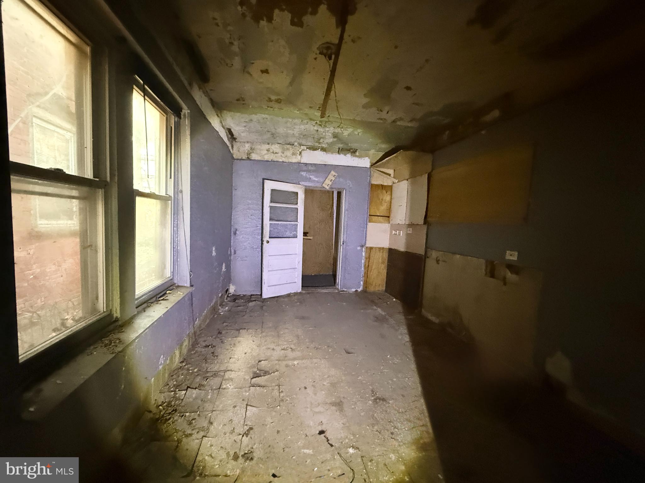 ELMWOOD PARK - Residential