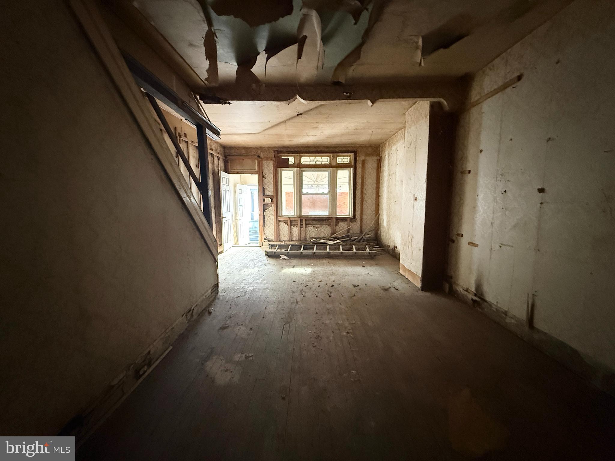 ELMWOOD PARK - Residential