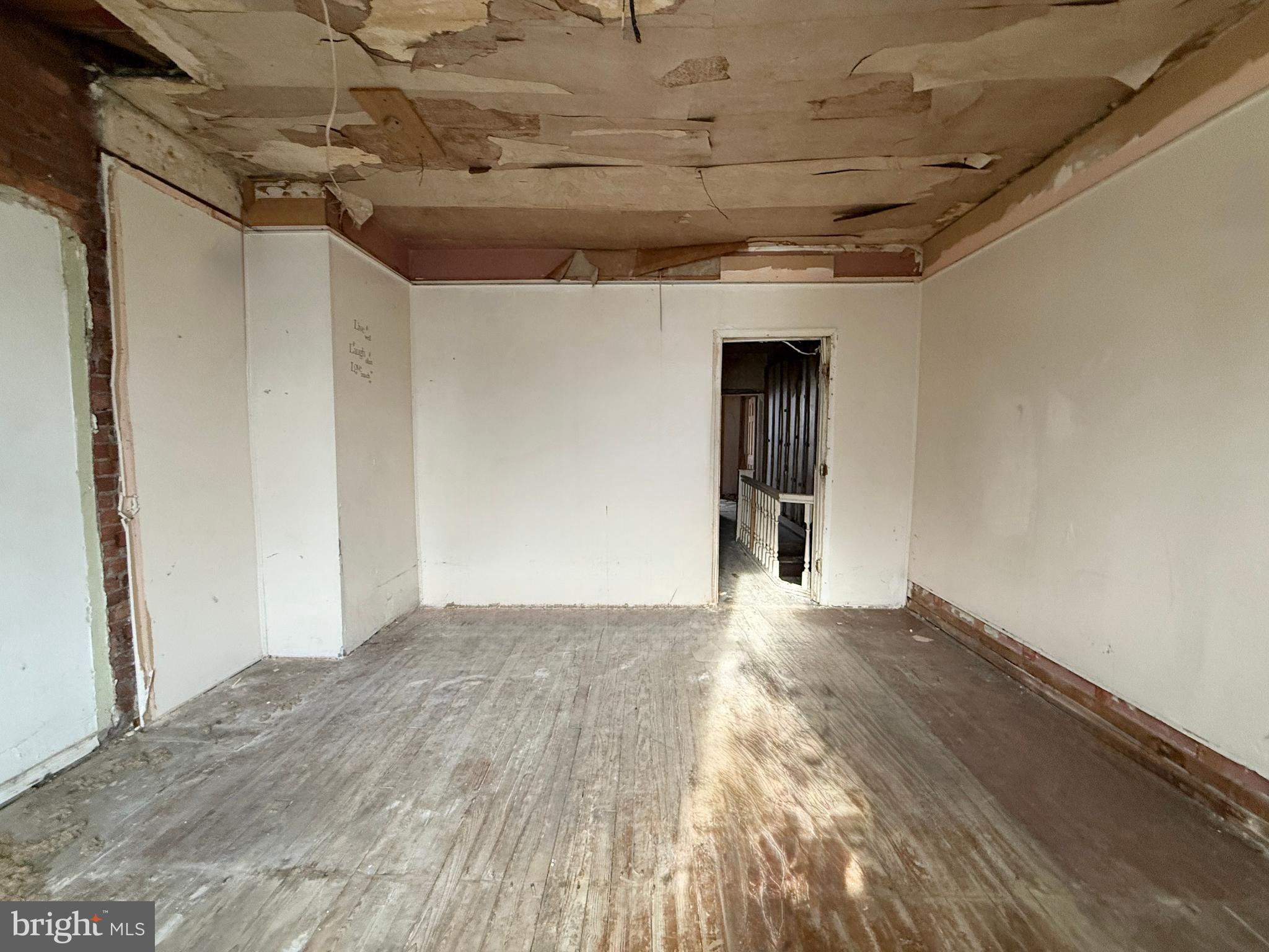 ELMWOOD PARK - Residential