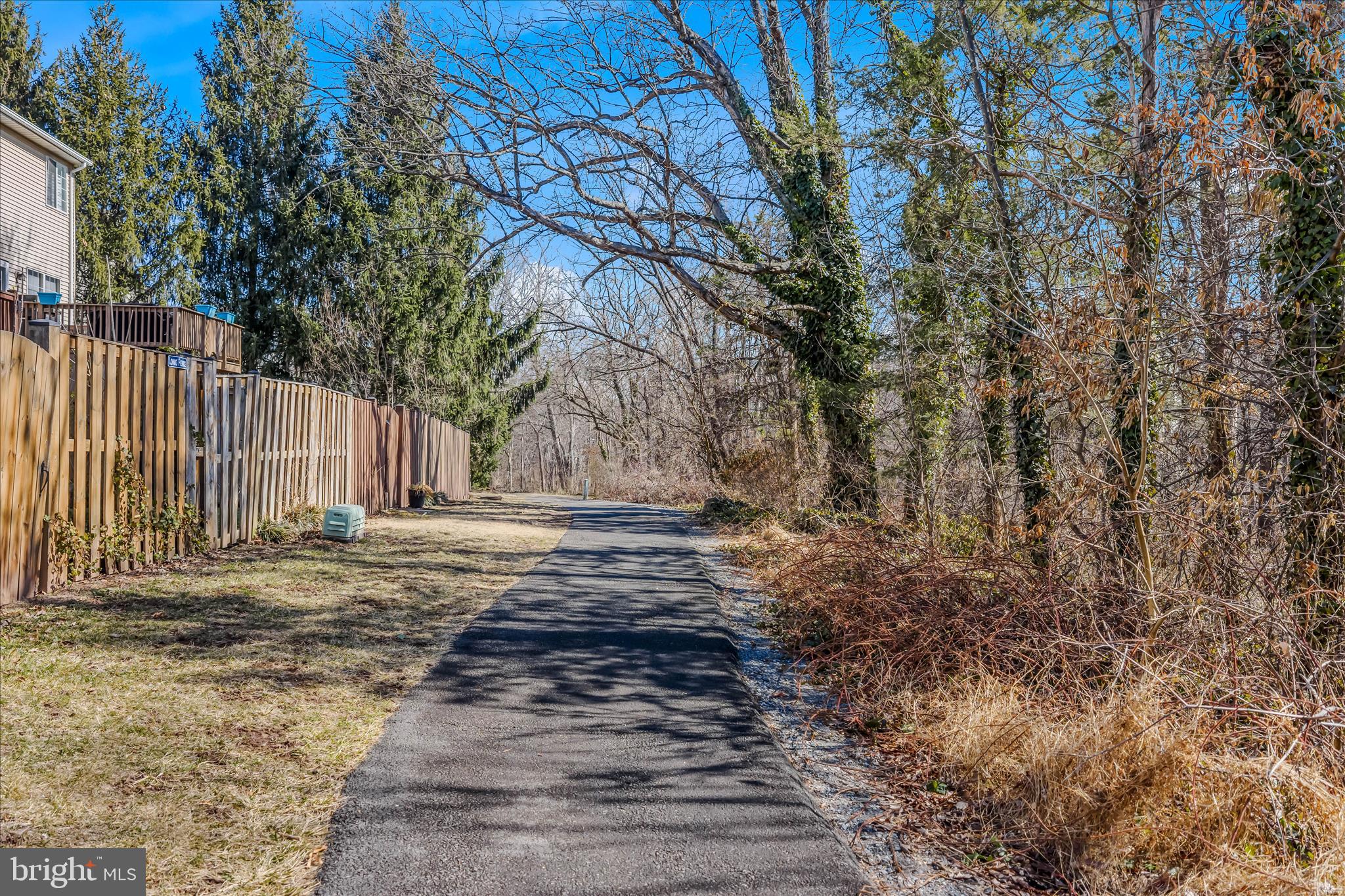ASHBURN FARM - Residential
