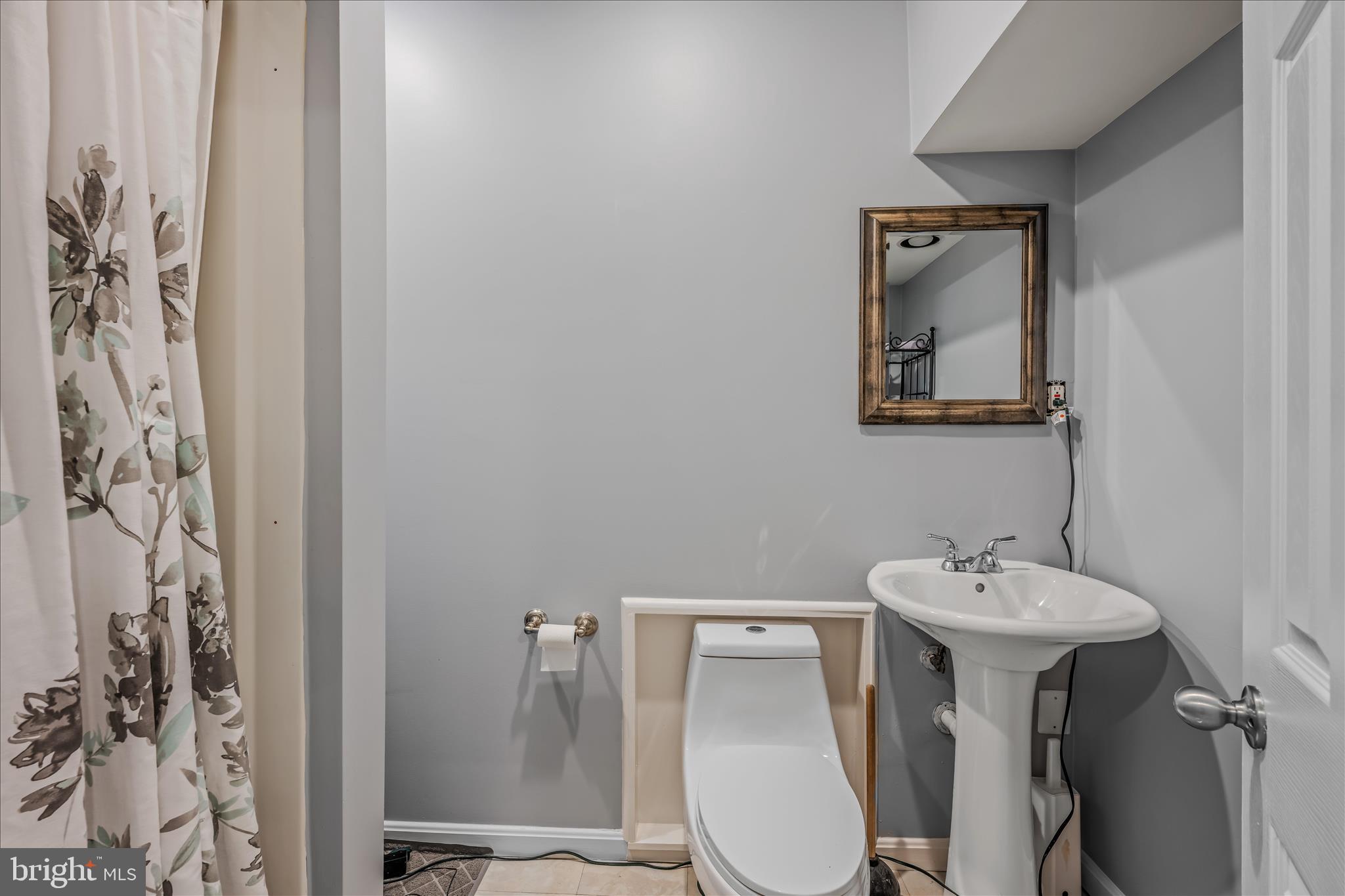 ASHBURN FARM - Residential