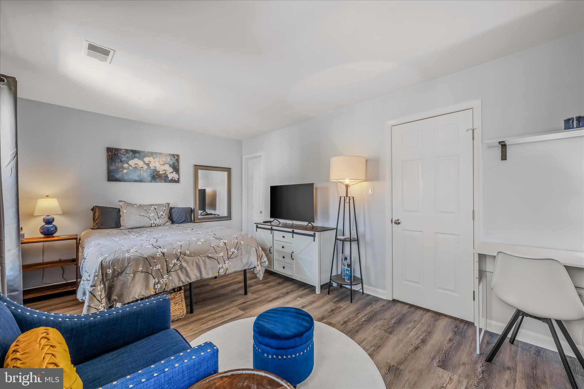 ASHBURN FARM - Residential