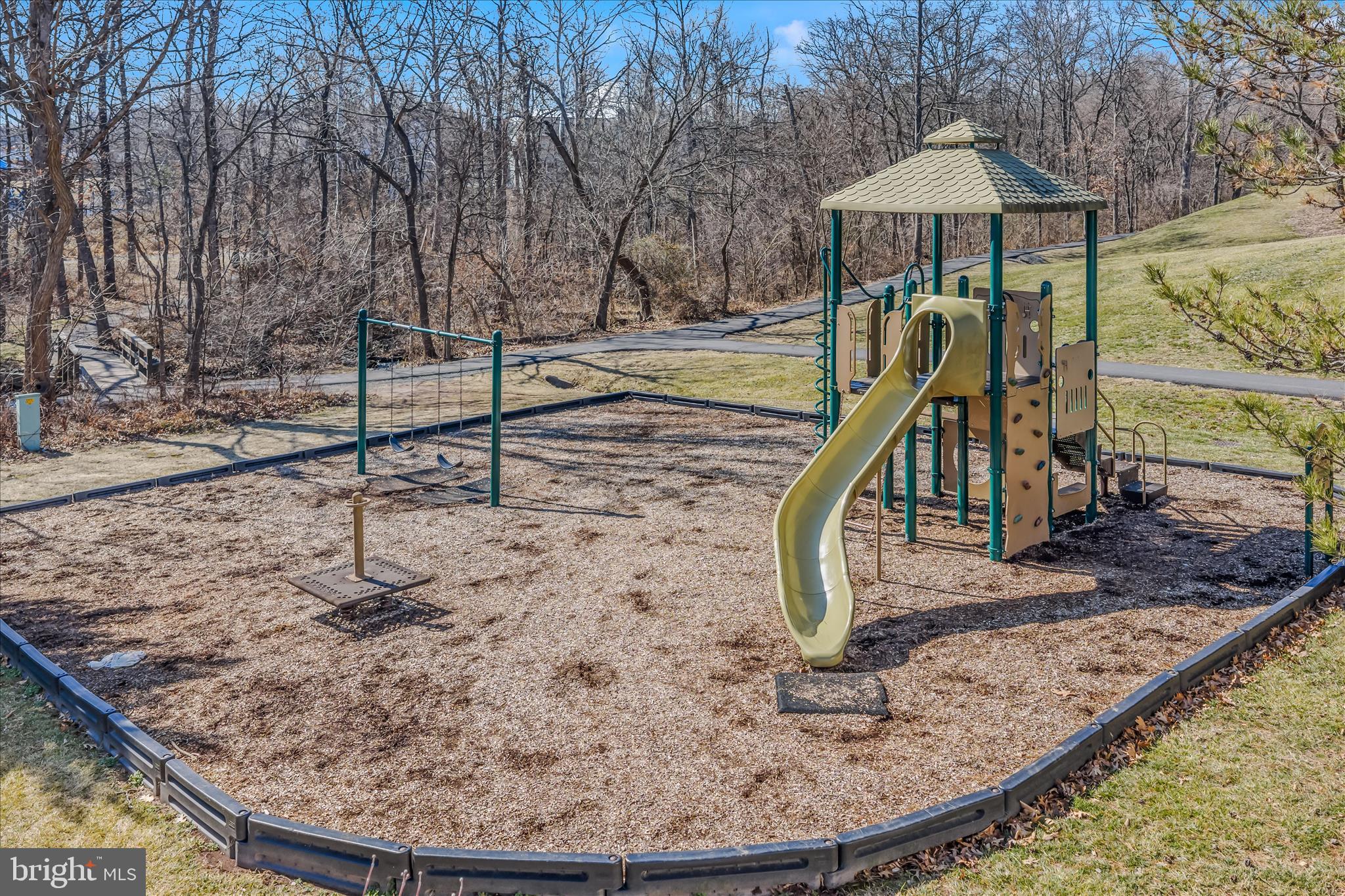 ASHBURN FARM - Residential