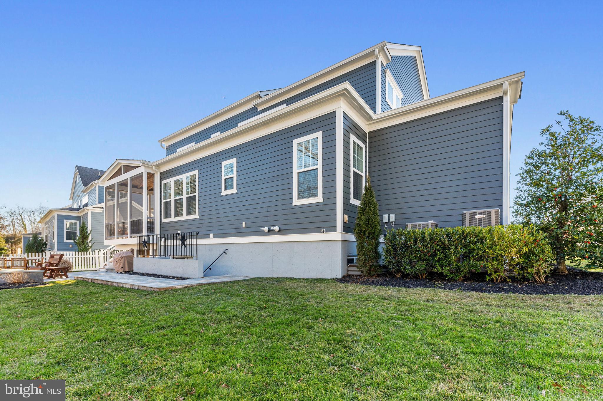 GROVE AT WILLOWSFORD - Residential