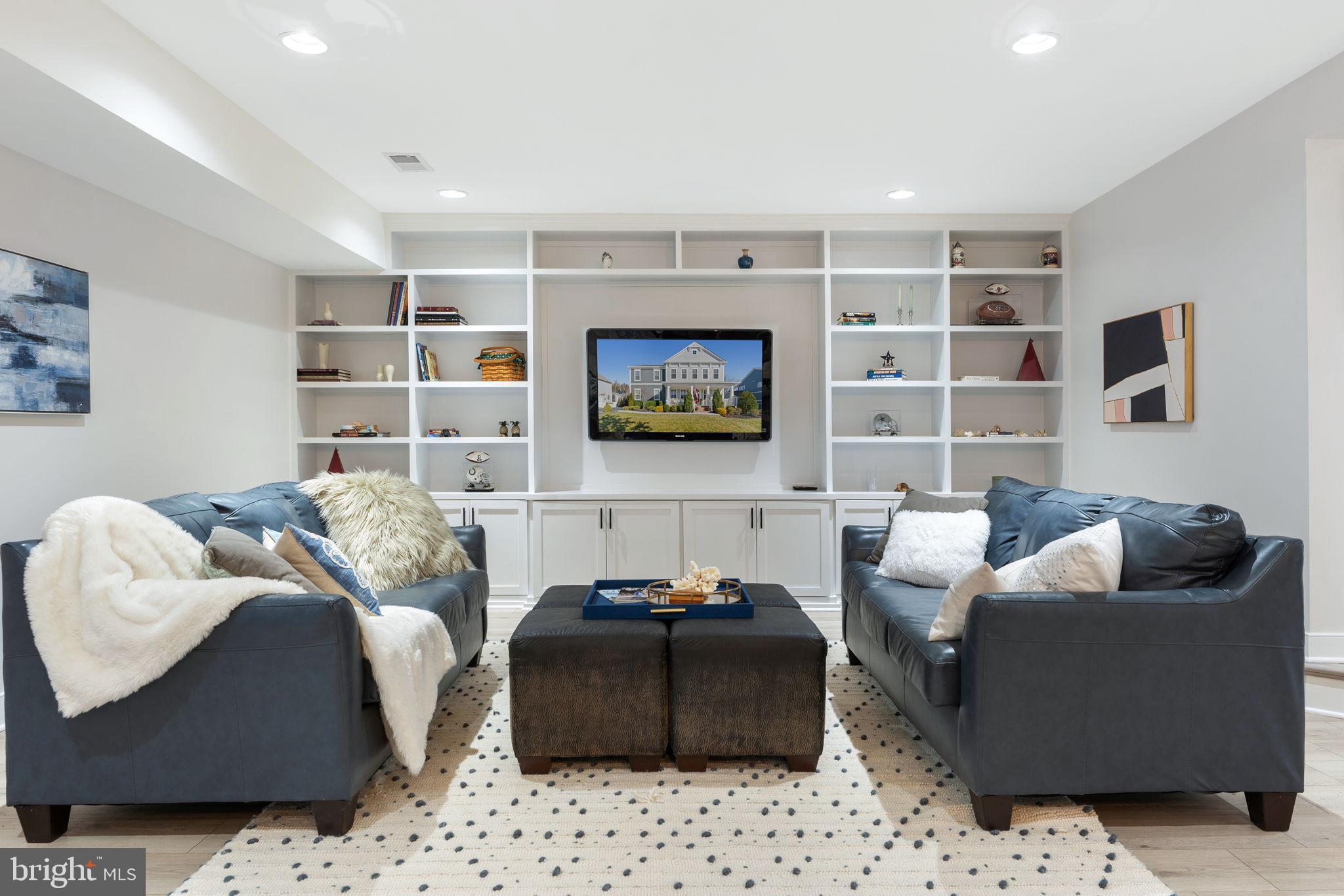 GROVE AT WILLOWSFORD - Residential