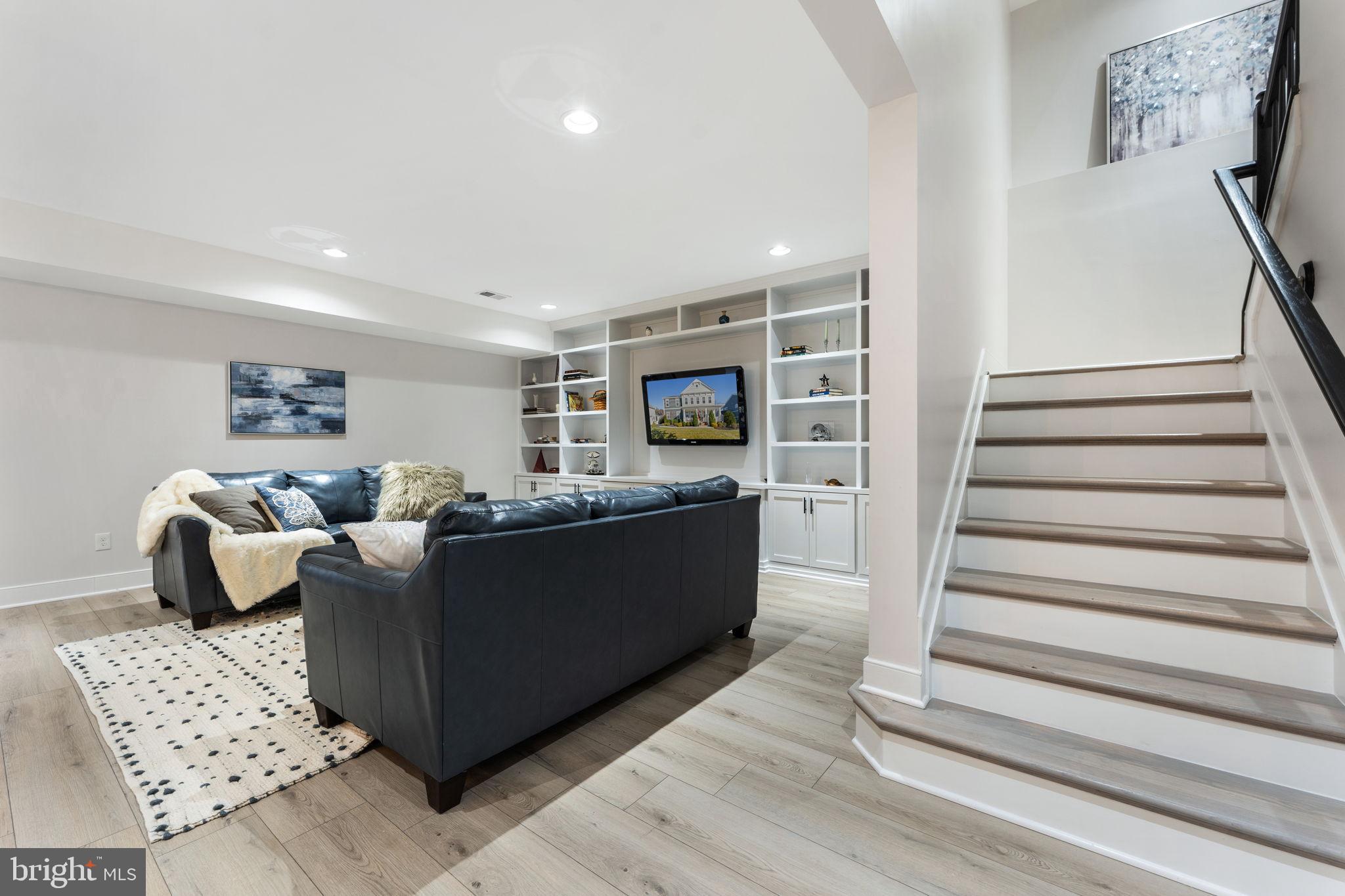 GROVE AT WILLOWSFORD - Residential