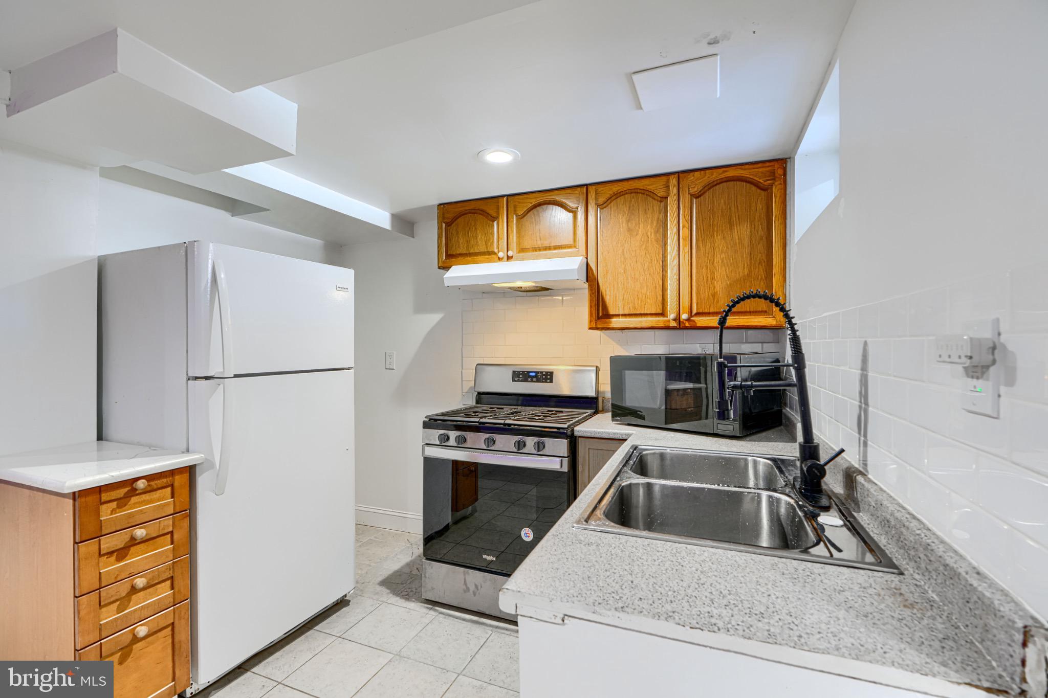 GREEKTOWN - Residential