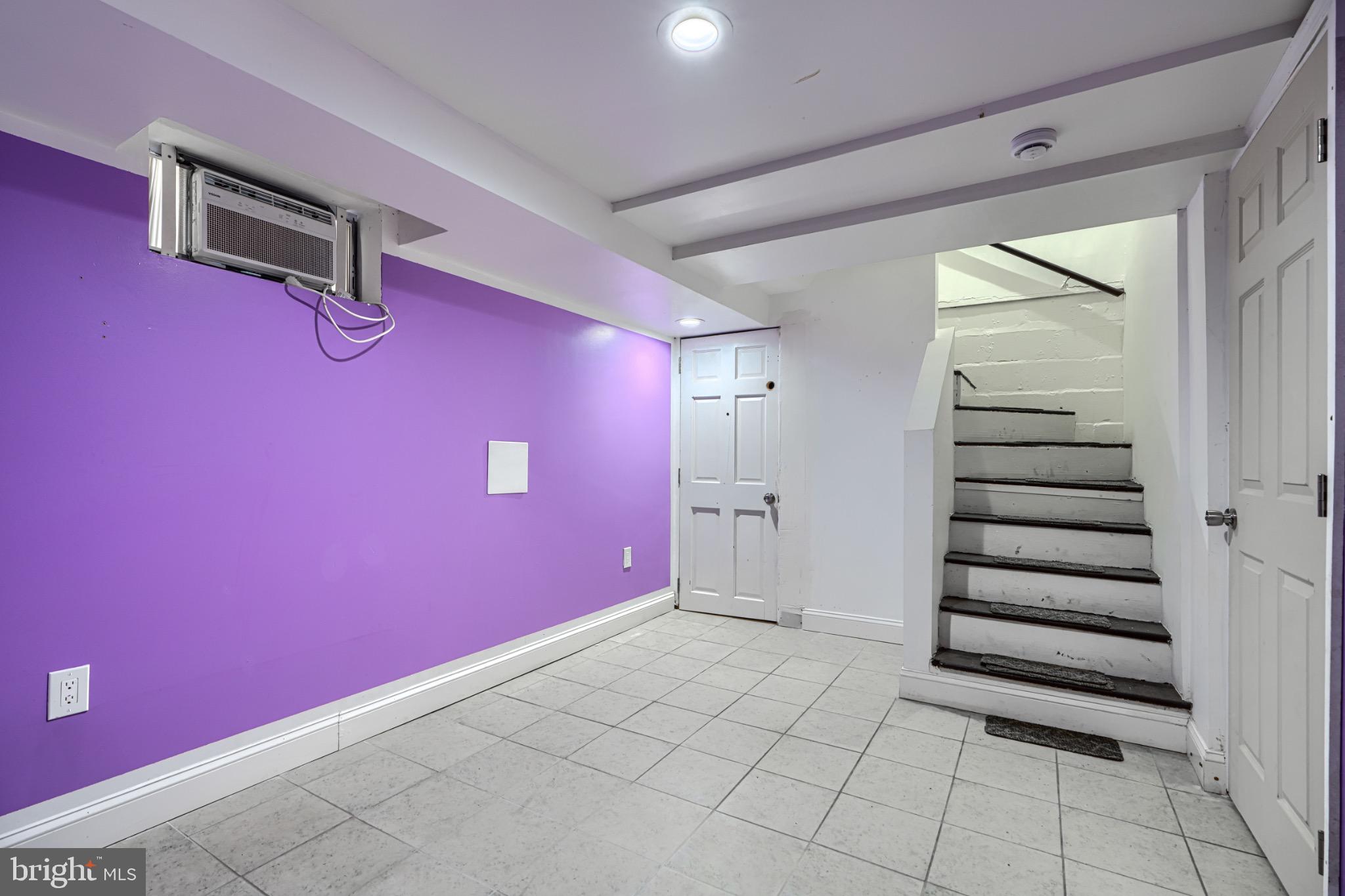 GREEKTOWN - Residential