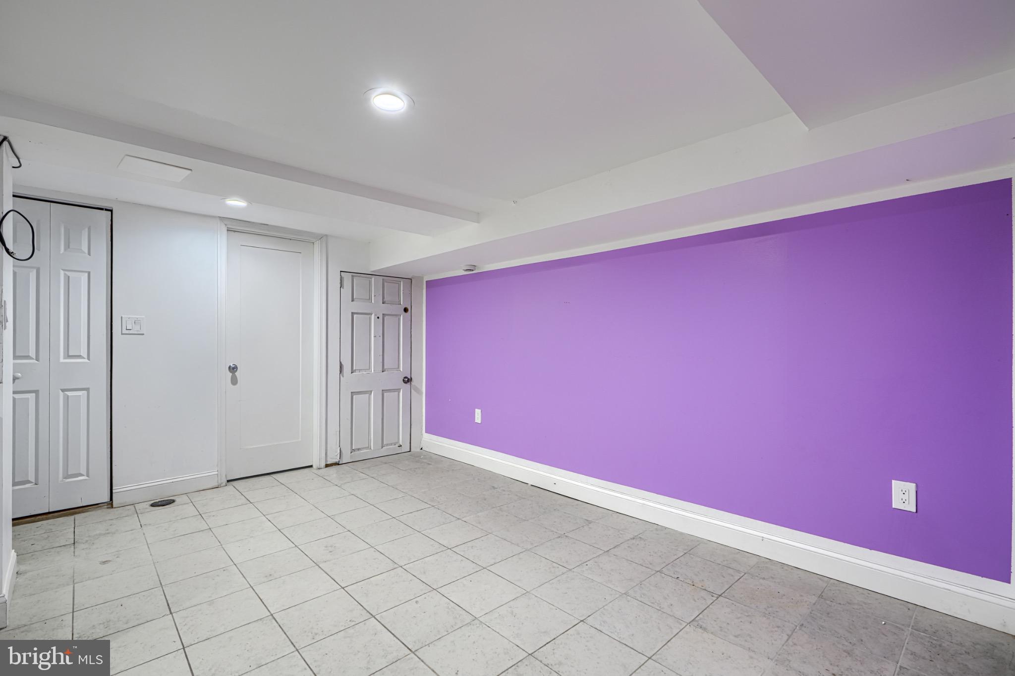 GREEKTOWN - Residential