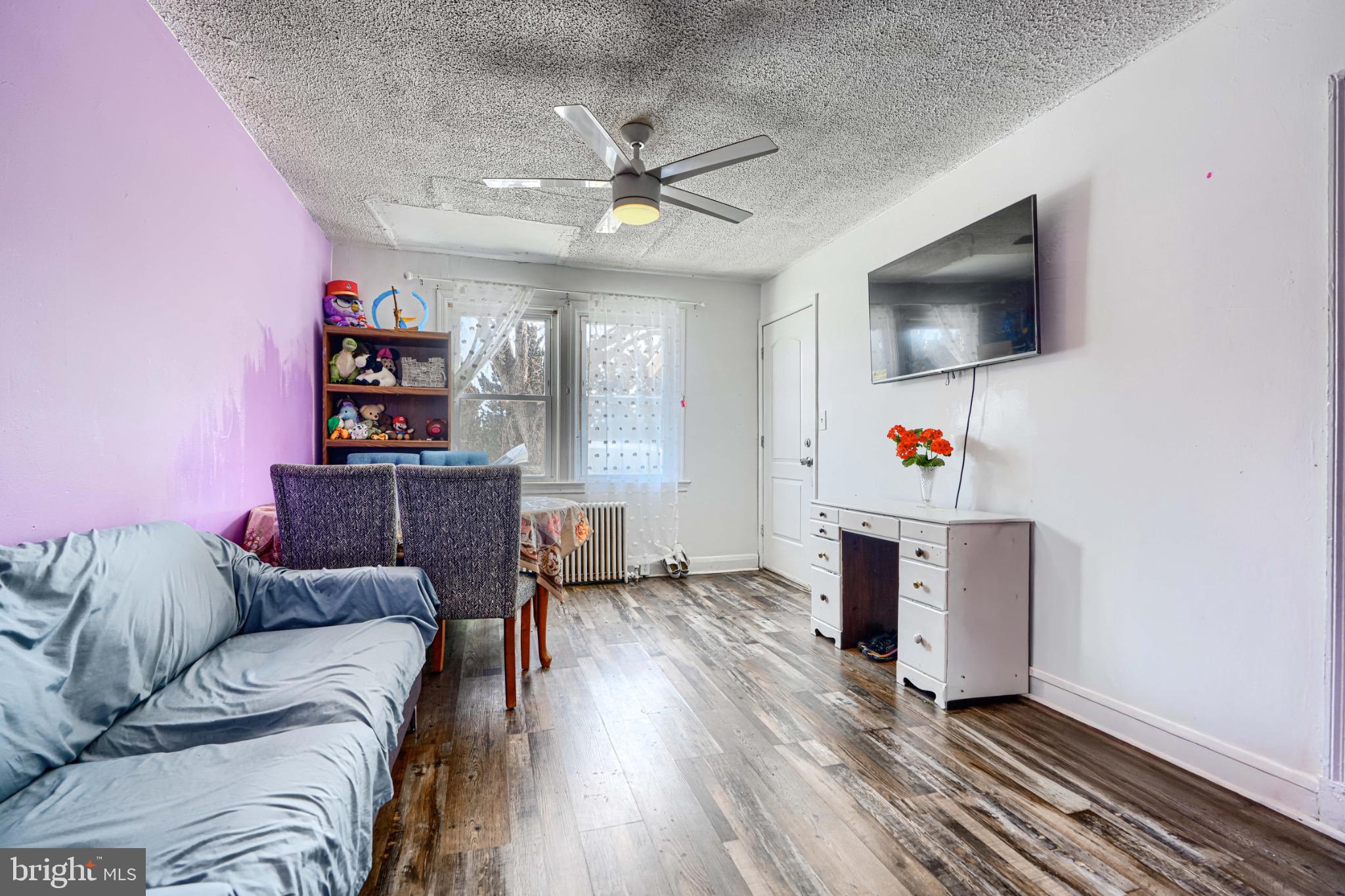 GREEKTOWN - Residential