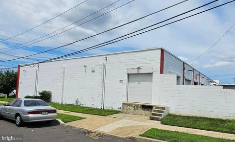 Photo of 5910 S Crescent Boulevard #6, PENNSAUKEN, NJ 08109 (MLS # NJCD2098558)