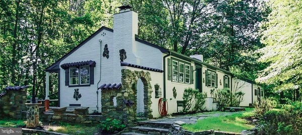 9330 CAMPBELL RD, VIENNA, VA 22182 - Image 91413e34082cd9a7d7ea9cc3e8add2fb/3058422698