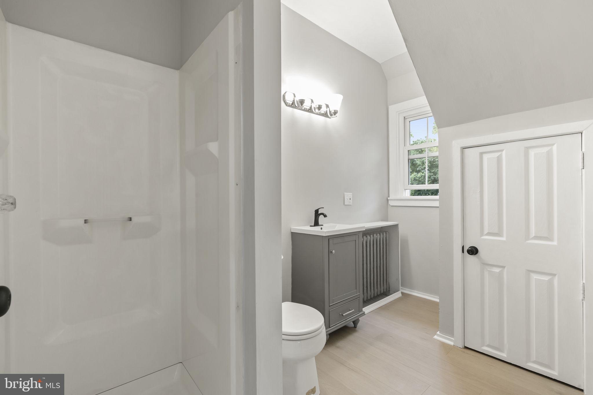 COLLINGDALE - Residential Lease