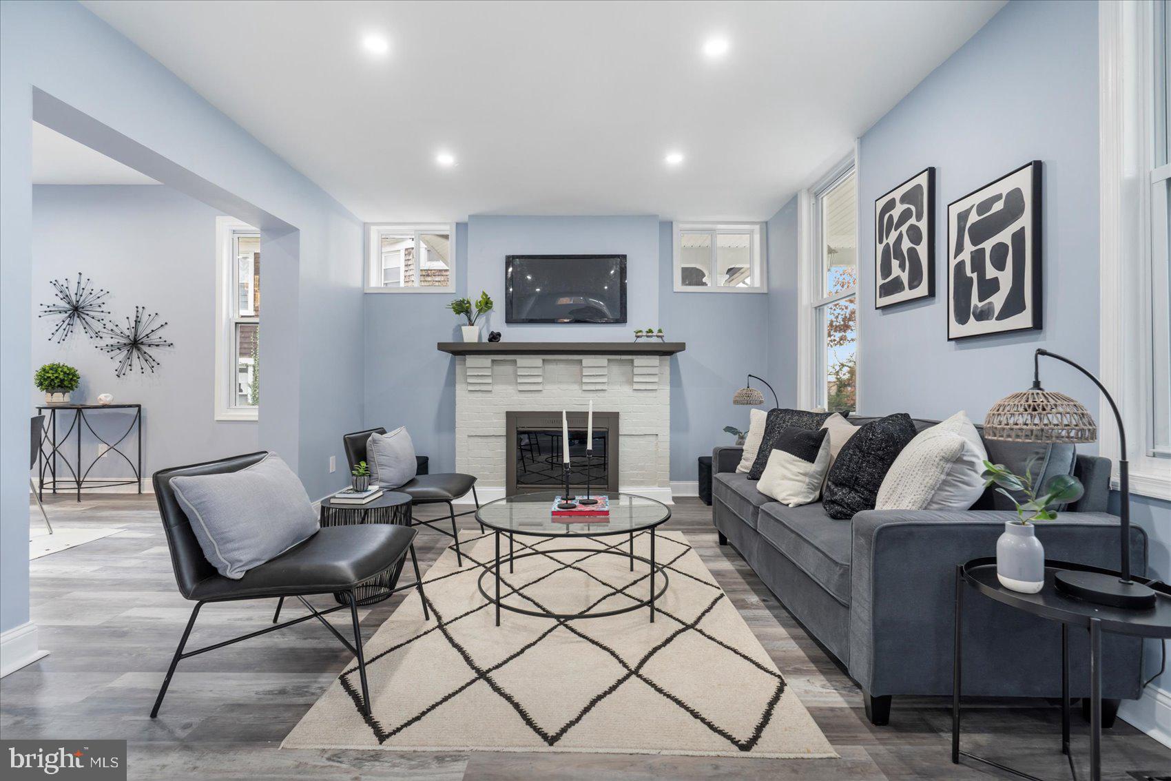 GARWYN OAKS - Residential