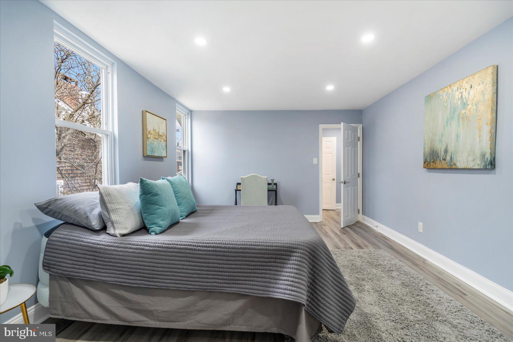 GARWYN OAKS - Residential