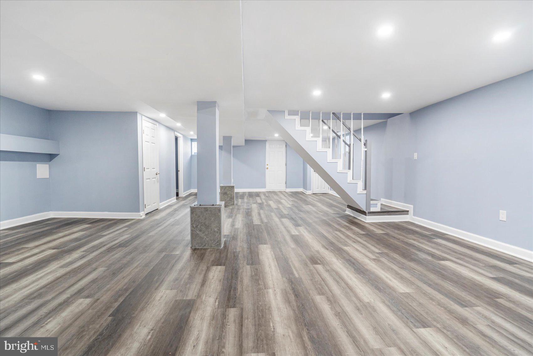 GARWYN OAKS - Residential