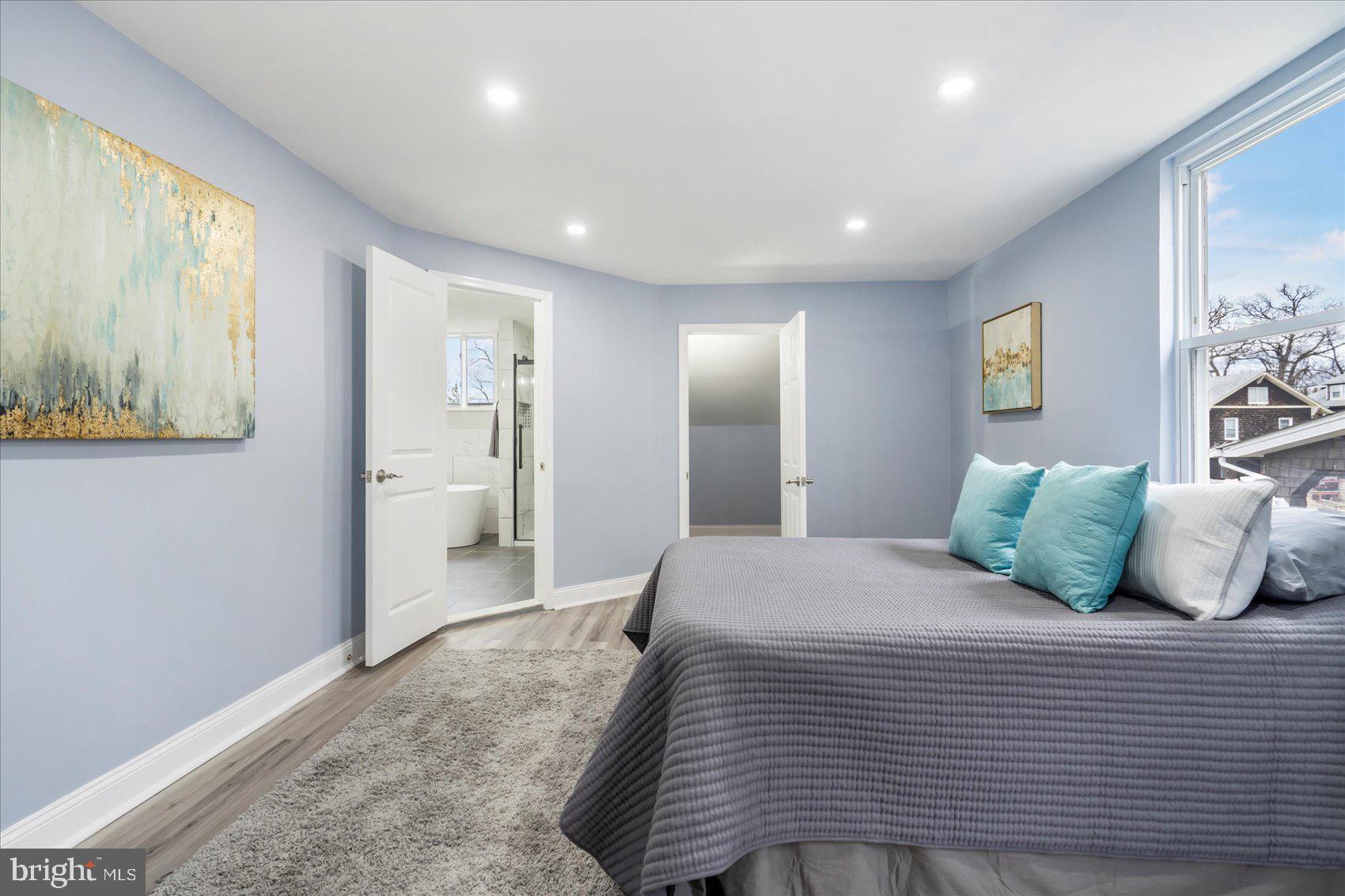 GARWYN OAKS - Residential