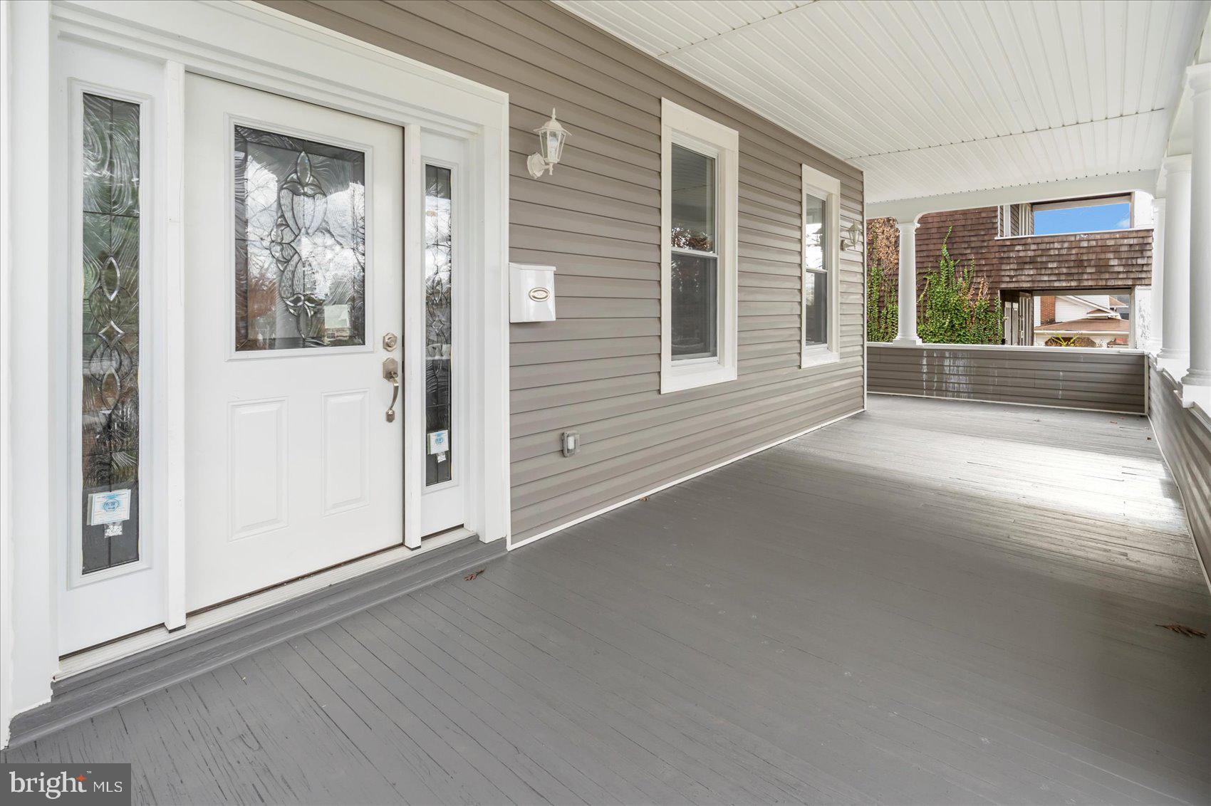 GARWYN OAKS - Residential