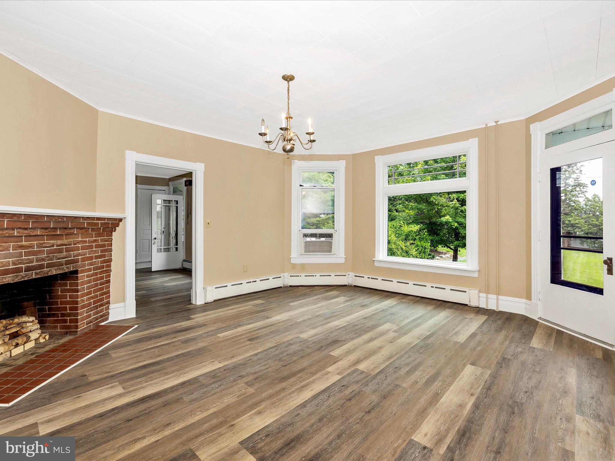 GUILFORD - Residential