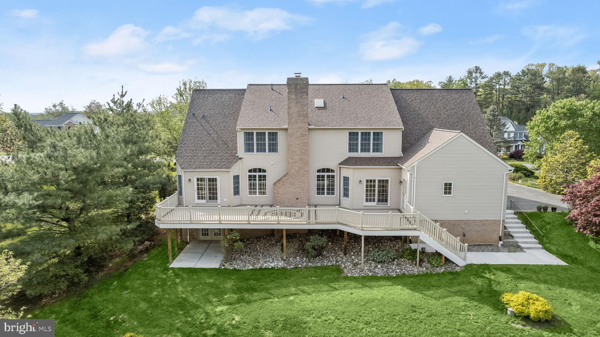 ELLIOTT'S CHANCE - Residential