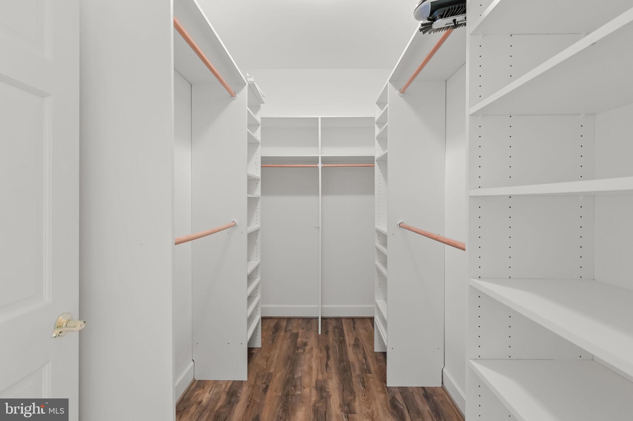 ELLIOTT'S CHANCE - Residential