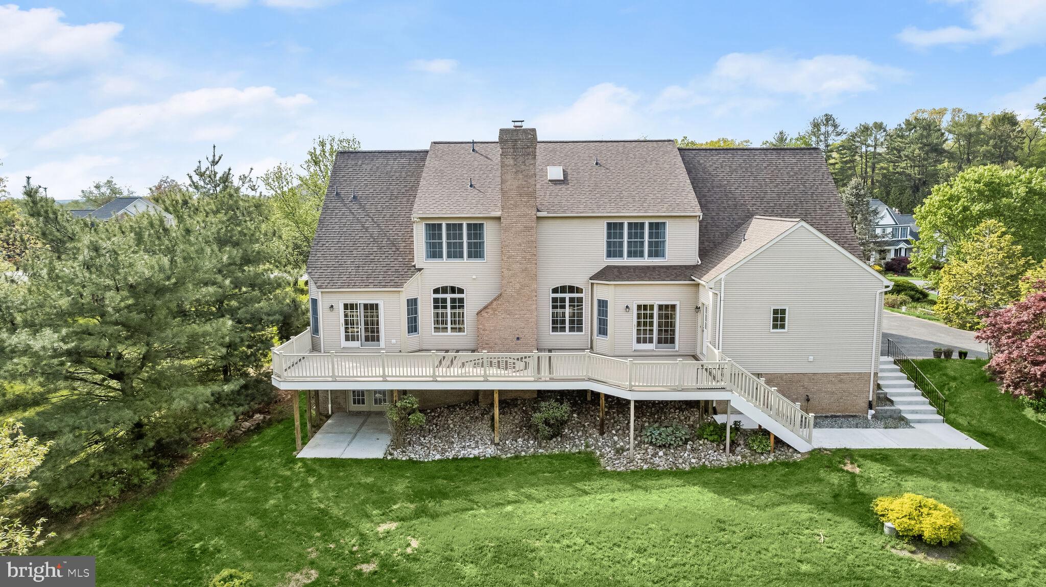 ELLIOTT'S CHANCE - Residential