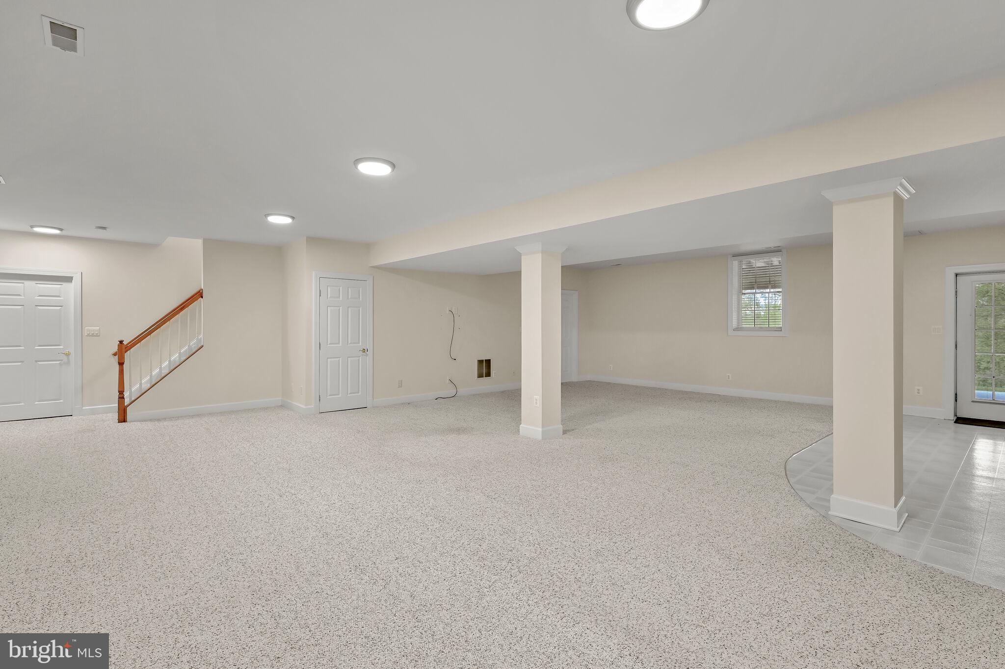 ELLIOTT'S CHANCE - Residential