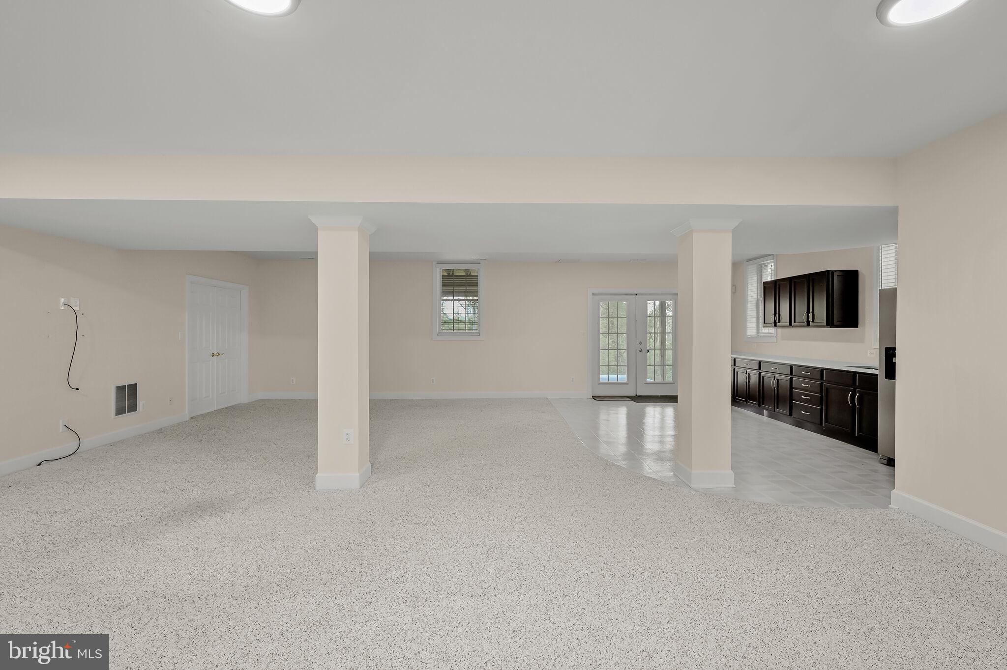 ELLIOTT'S CHANCE - Residential