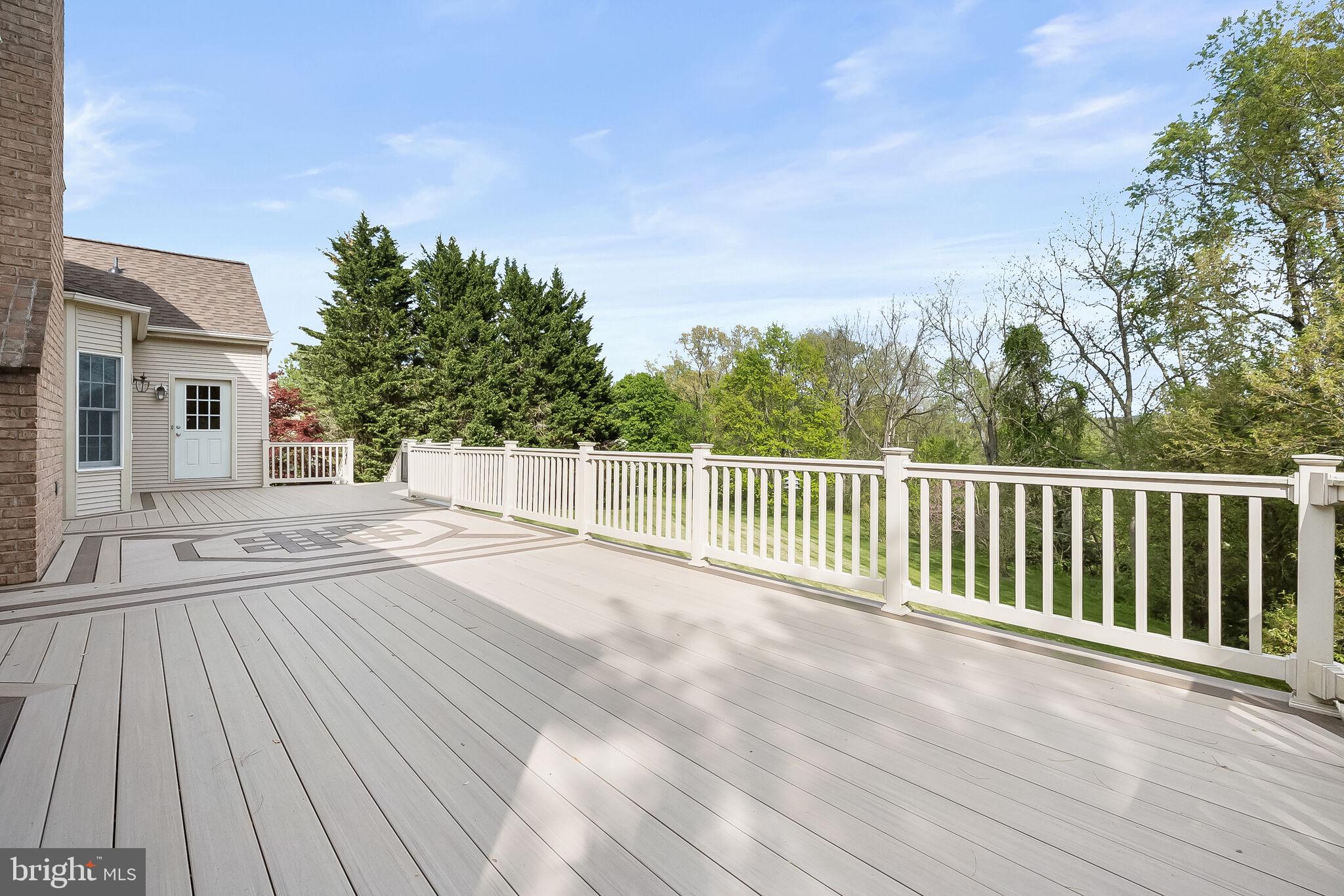 ELLIOTT'S CHANCE - Residential