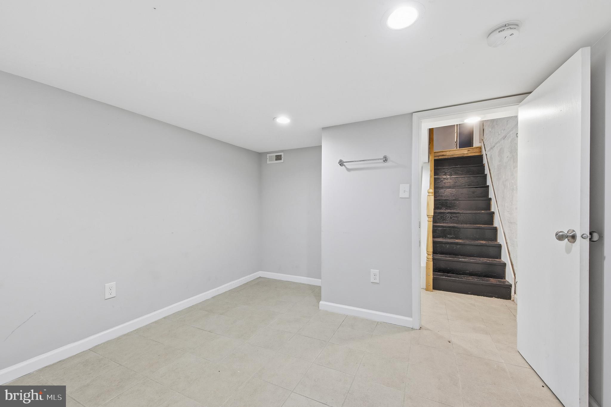 MILTON-MONTFORD - Residential