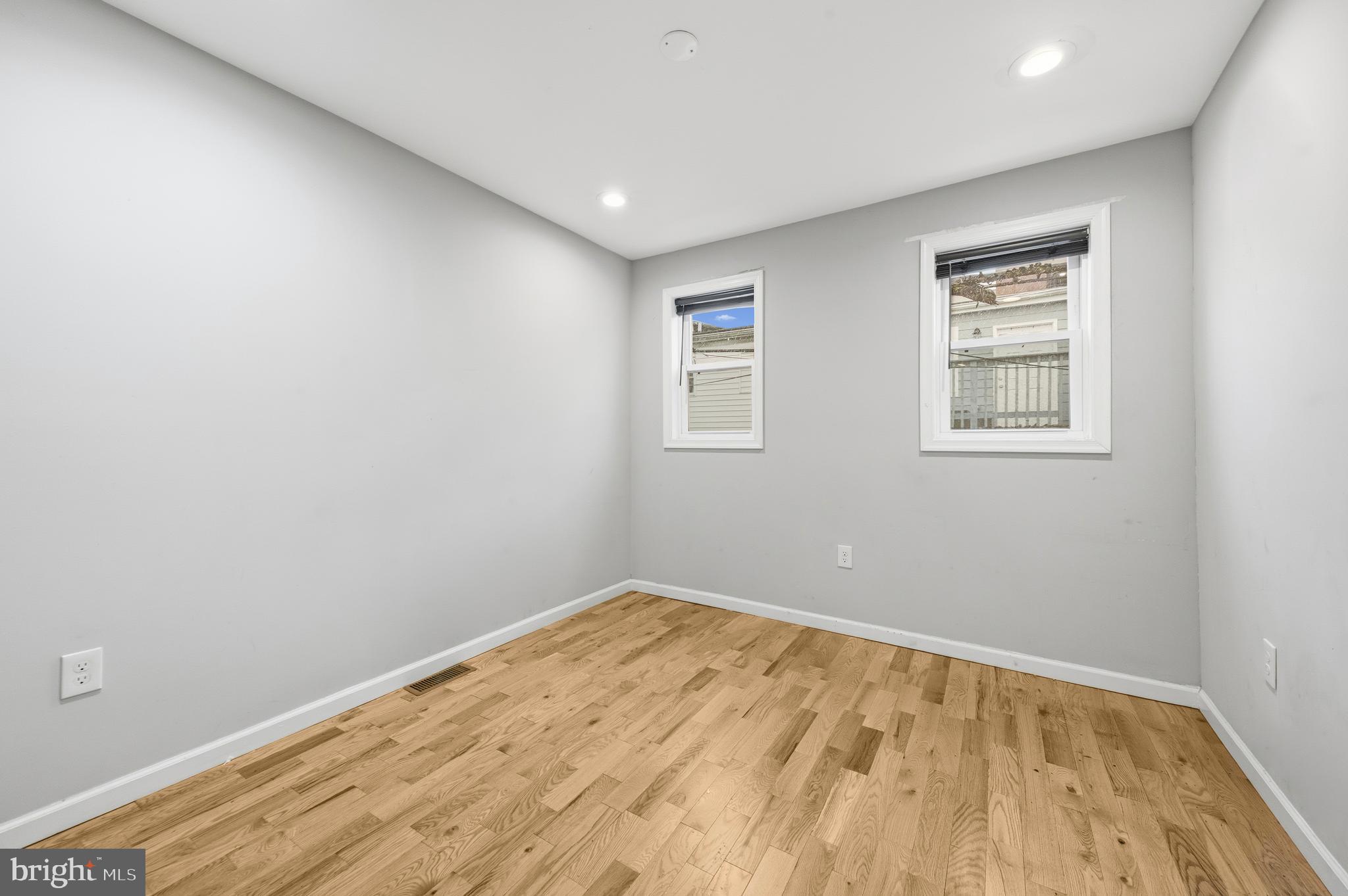 MILTON-MONTFORD - Residential