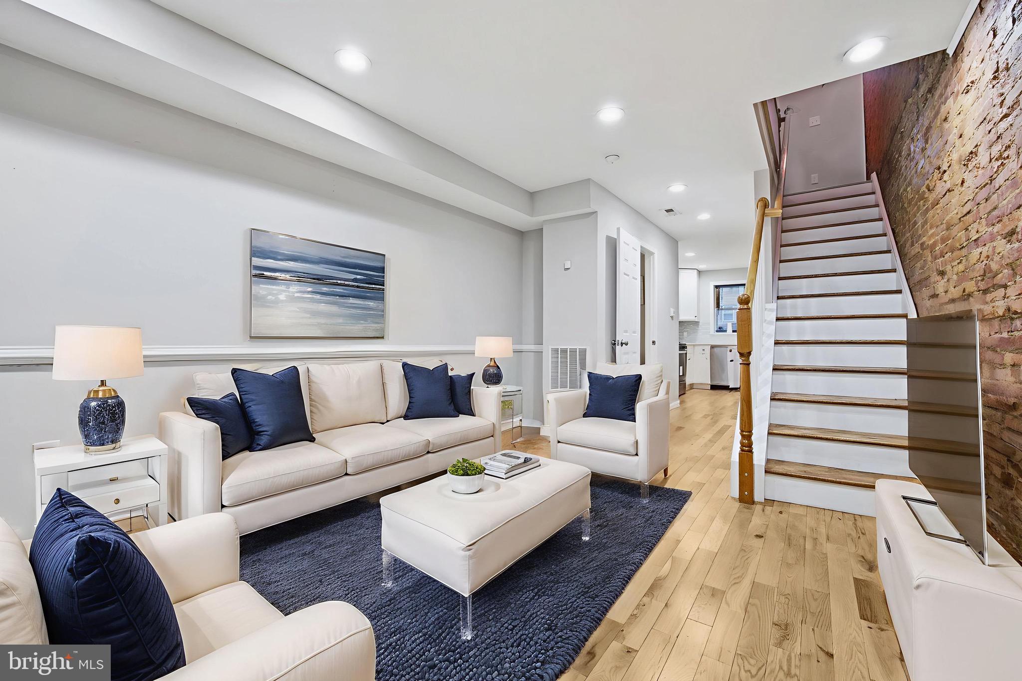 MILTON-MONTFORD - Residential