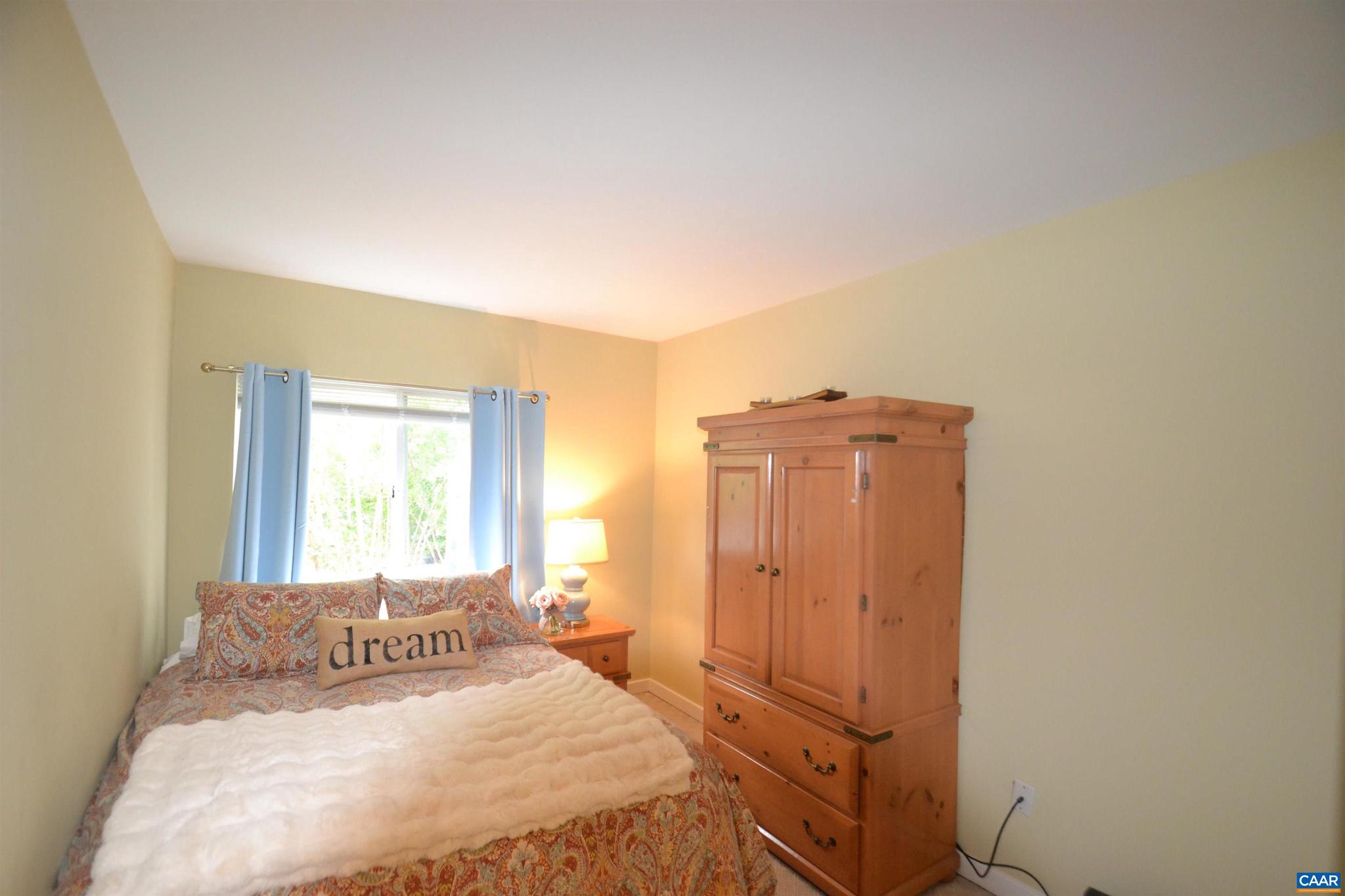 MONTICELLO OVERLOOK CONDOMINIUMS - Residential