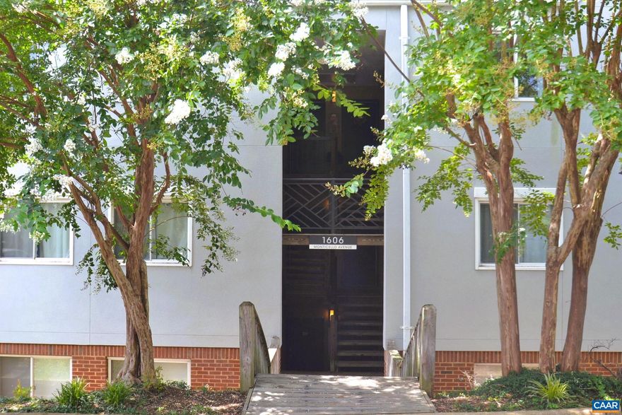 Stunning mountain views and affordable living in the City of Charlottesville.  This top level 2 bedroom, 2 bath condo has a private, covered balcony that has the most amazing views - the perfect place to unwind.  This condo is bright and cheery with lots of natural light.  The kitchen has stainless steel appliances and granite counters with a window that overlooks the mountains.  The spacious living & dining rooms have beautiful hardwood floors and the bedrooms are nicely sized with great closet space.  You'll also enjoy pretty, neutral paint colors throughout.  Behind the Condo Building is a great space to walk you dog and enjoy even more views. The location of this condo cannot be beat, close to all the wonderful Belmont Restaurants, the Downtown Mall, Wegmans & the Fifth Street Station, and a just quick hop to get on I-64.  The Condo Association includes Trash Pick-up, Water & Sewer, Exterior Maintenance and Area Maintenance.  Nothing for you to do but move in and start enjoying City Living with Country Views in beautiful Charlottesville, Virginia!  This is a Charlottesville BEST BUY!!!!,Granite Counter,Oak Cabinets