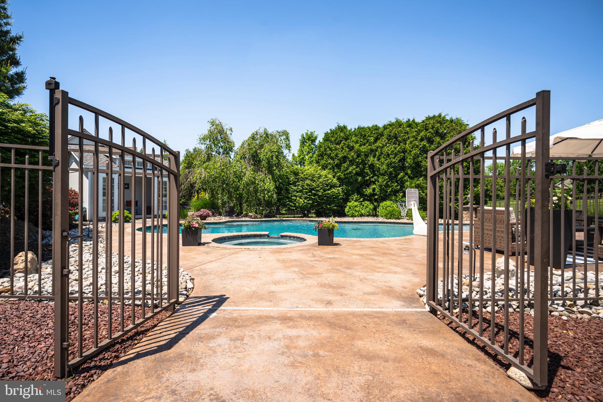 COLT'S RUN - Residential