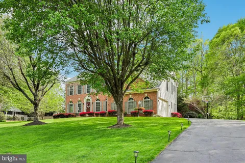 7817 Meadowgate Drive, Manassas, VA MLS: VAPW2091684