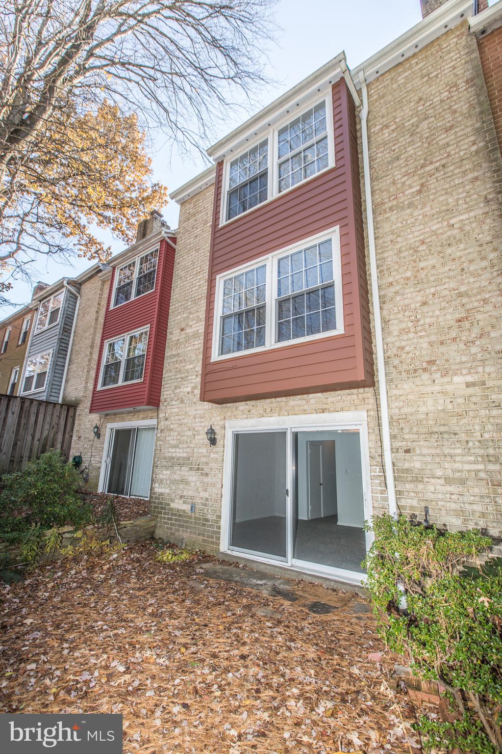 WHEATON TOWNE - Residential