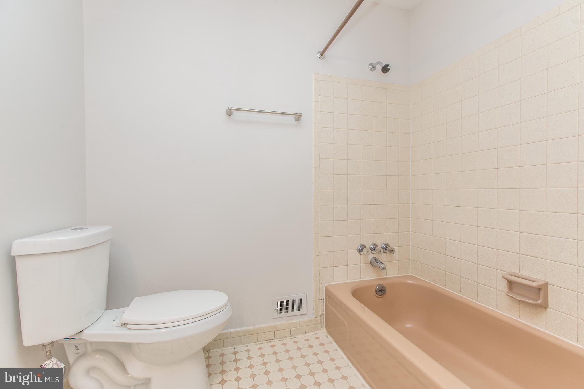 WHEATON TOWNE - Residential