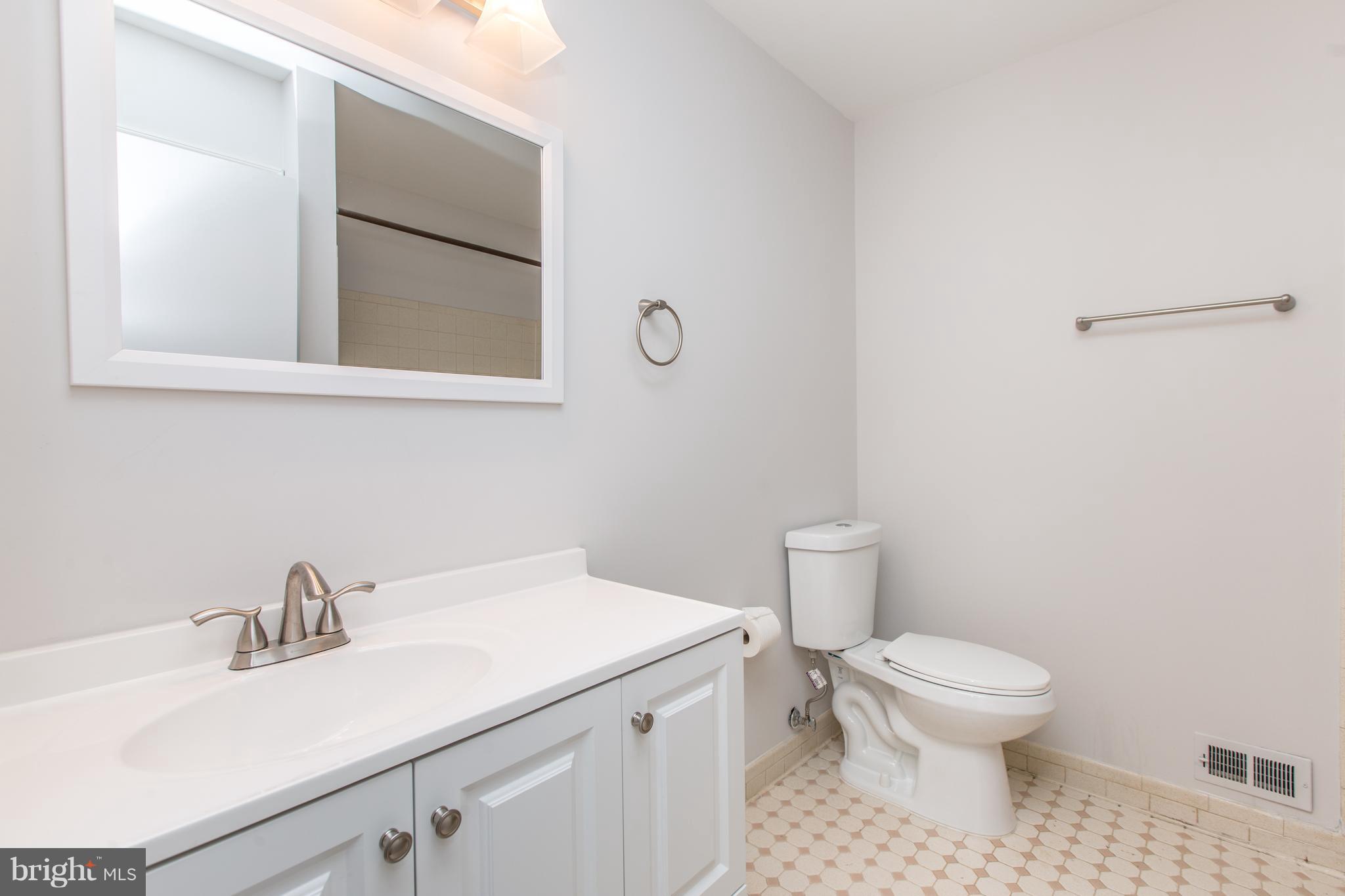 WHEATON TOWNE - Residential