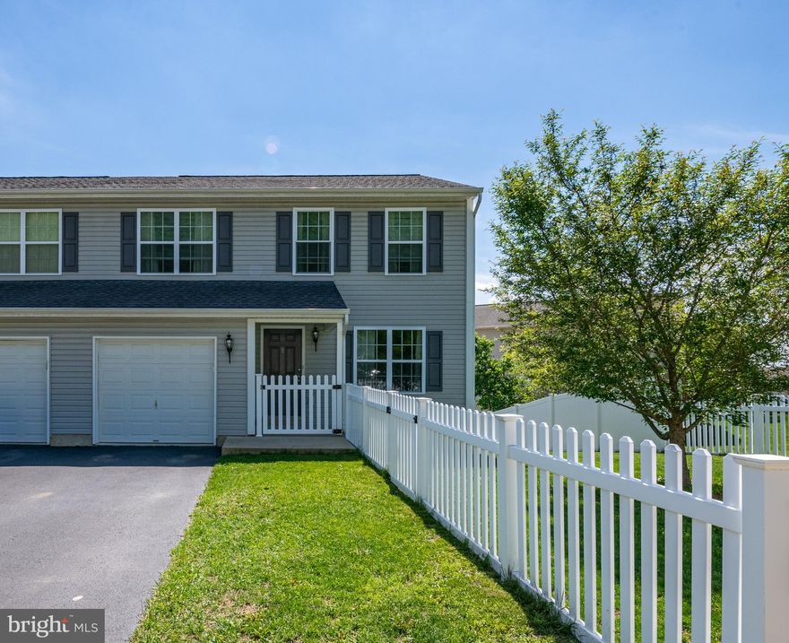 Welcome home to this charming semi-detached residence located in the sought-after Saylor Farm neighborhood.  This home has the perfect balance of comfort, function, and entertainment.  As you step inside, the inviting ambiance is highlighted with luxury-laminate flooring in the living room and dining area as well as an ample amount of natural light. All the carpeting in the home is brand new! The kitchen has oak cabinets, stainless-steel appliances, and tile flooring.  A half-bath and laundry room completes the first floor.  Upstairs you're greeted by three generously sized bedrooms and two full baths. You will greatly appreciate the cleanliness, the peaceful color pallet, and the feeling as though it's brand new.  As you make your way back downstairs, the lower level offers an opportunity to expand with ample space awaiting your personal touch, potentially adding even more livable square footage to this already impressive home.  The walk-out basement leads to a fenced backyard offering that boundary for the kids and pets to play.  It also gives you that added feeling of pride as it frames that little piece of land you call Home!  A convenient one-car garage completes this delightful home. Don't miss out on the chance to make this your new home sweet home—schedule your showing today before it's gone! One year Warranty included with acceptable offer.