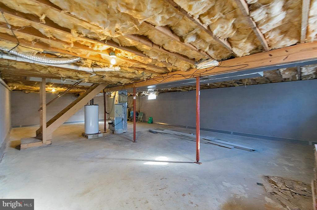 POTOMAC WOODS - Residential