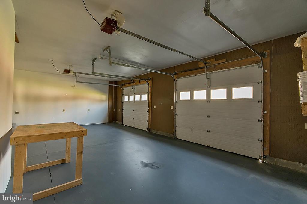 POTOMAC WOODS - Residential