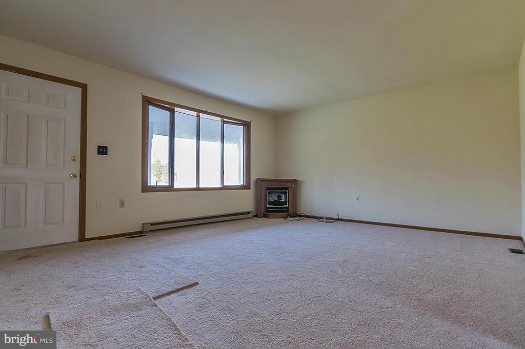 POTOMAC WOODS - Residential