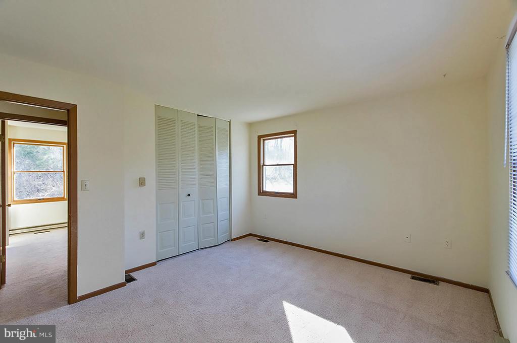 POTOMAC WOODS - Residential