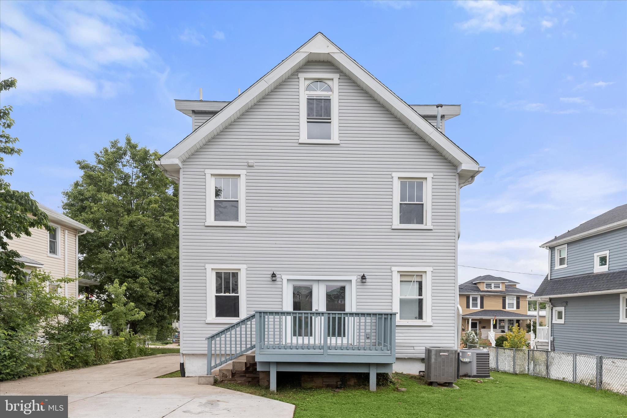 ARBUTUS - Residential