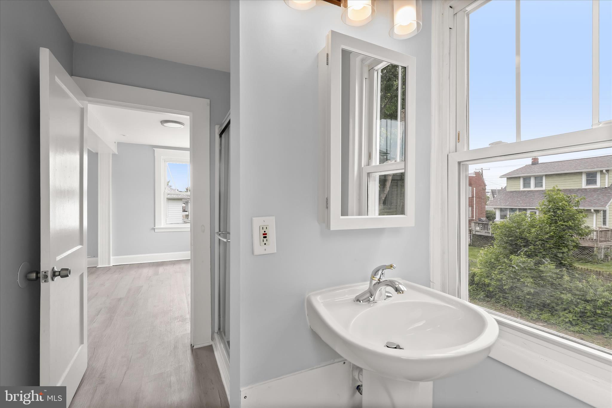 ARBUTUS - Residential