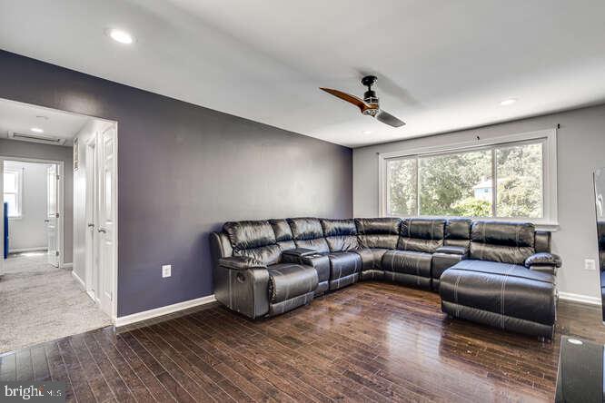 MURRAY HILL - Residential