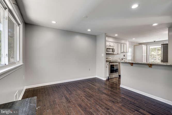 MURRAY HILL - Residential