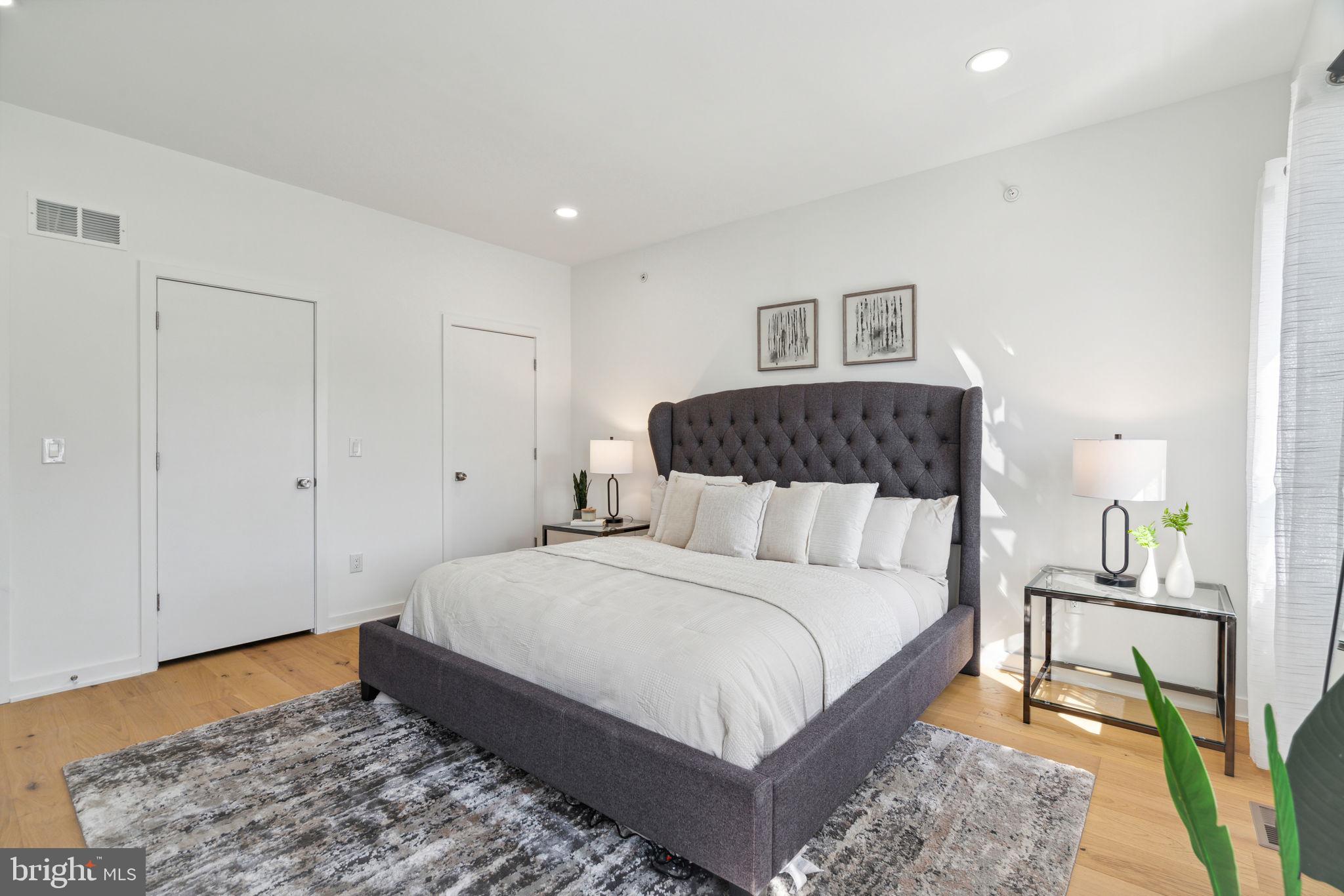 GRADUATE HOSPITAL - Residential