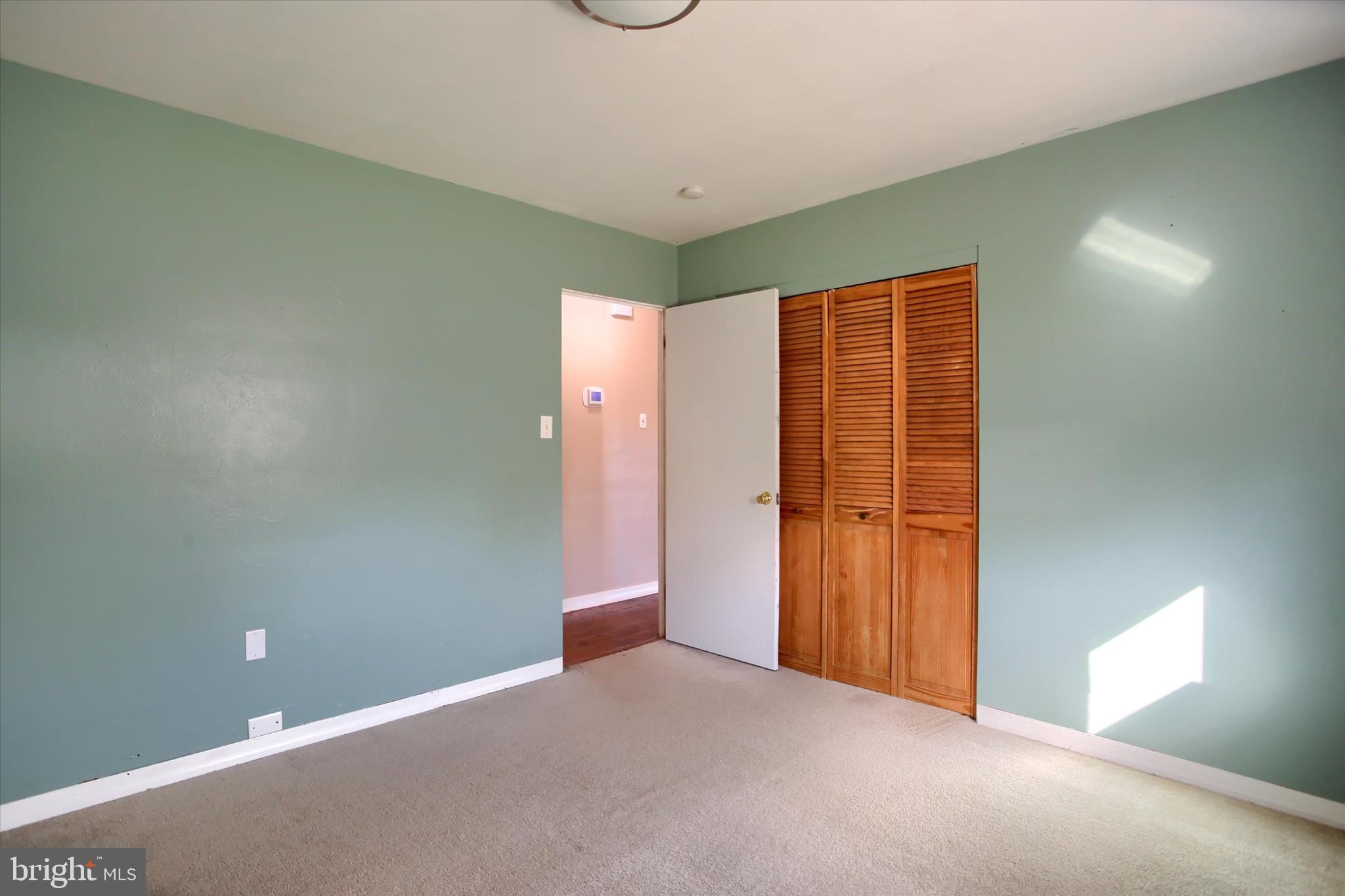 DELBROOK MANOR - Residential